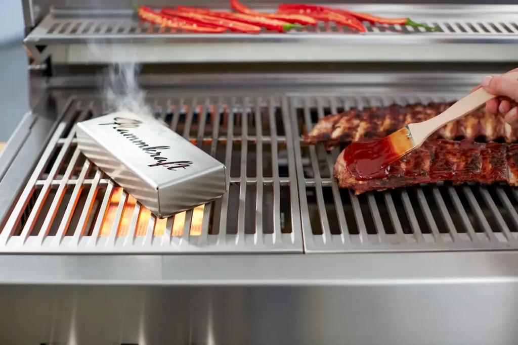 Einbaugrill mit Edelstahlhaube – Premium-Lösung für Terrasse - BBQ auf Flammkraft Grillrost